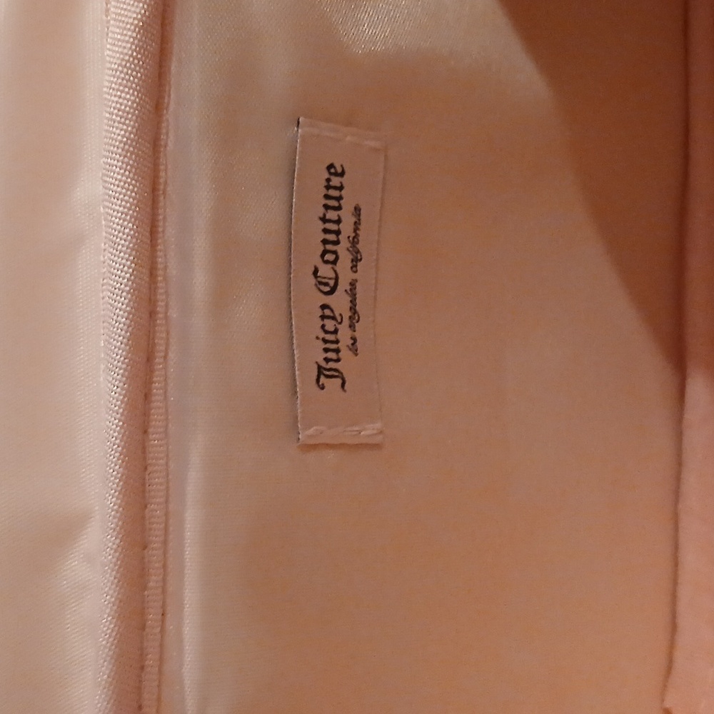 Juicy Couture Women's Cosmetics Train Case- Pink Velour with Embossed Hearts - Picture 11 of 13
